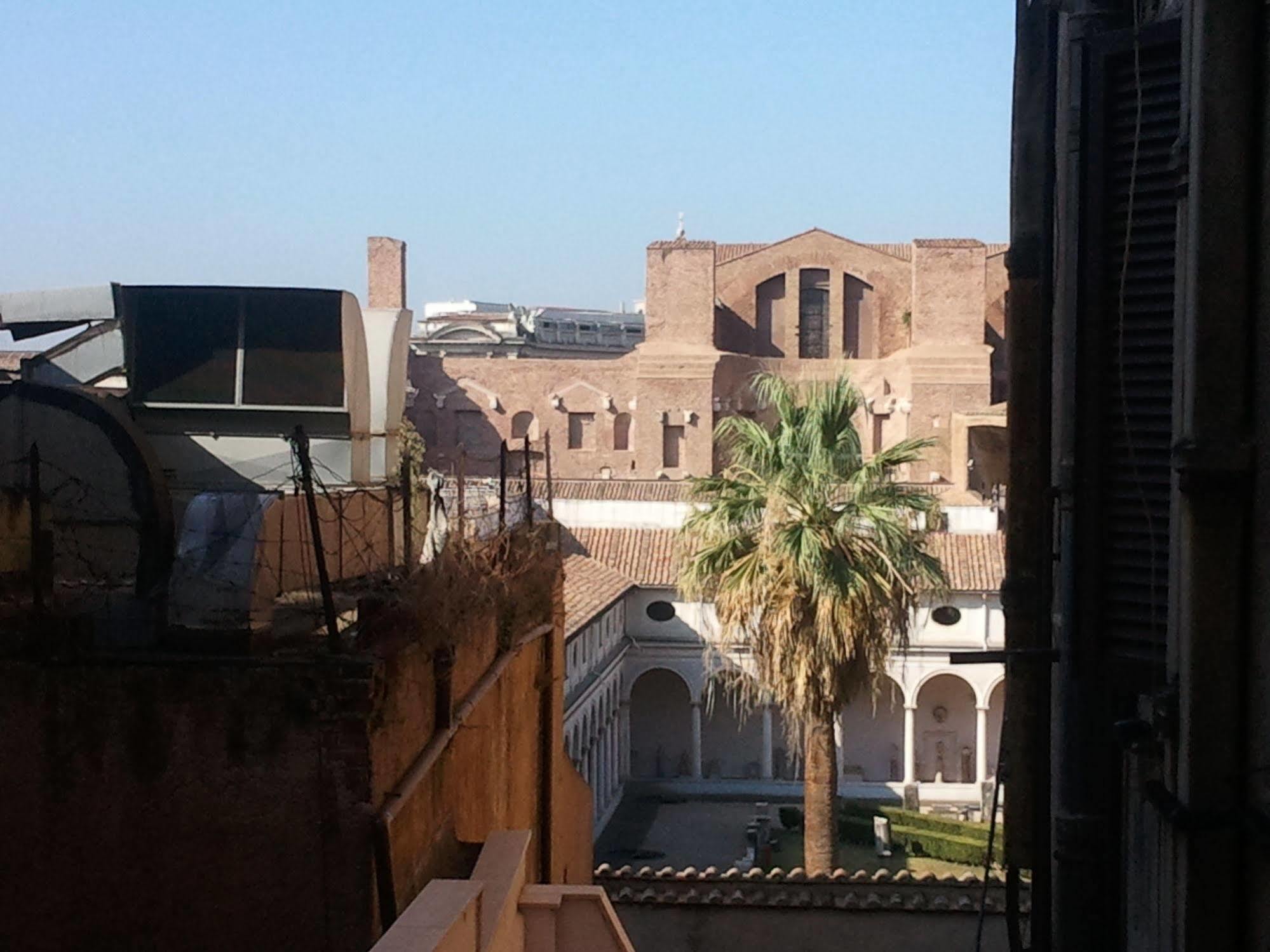 רומא Hotel Cathrine מראה חיצוני תמונה